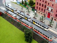 Die beiden T6A2 Z&uuml;ge stehen in der Kaditzer Gleisschleife nebeneinander