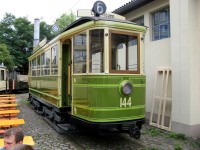 And die Wand gestellt: Wagen 144