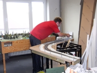 Die Abfahrt unter Weixdorf erh&auml;lt eine neue Fahrleitung