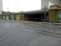 Am Bahnhof Mitte wurden die alten Leitungen gekappt.