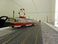 Auf der Albertbr&uuml;cke entgleiste der Tatrawagen "2000"