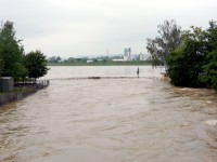 Die M&uuml;ndung der Wei&szlig;eritz in die Elbe an der Hamburger Stra&szlig;e.