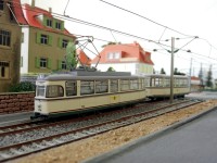 Ein Gro&szlig;raumwagen auf dem R&uuml;ckweg von Weixdorf nach W&ouml;lfnitz