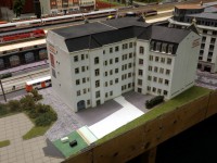 Da war das kleine Haus schon weg.
