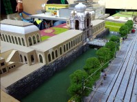 Der Dresdner Zwinger entsteht bei den Freunden der Brandenburger Straßenbahn.