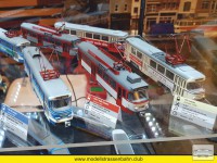 Kleine Stra&szlig;enbahn ganz gro&szlig;
