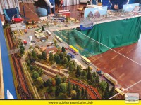 Kleine Stra&szlig;enbahn ganz gro&szlig;