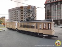 Ein kleiner Hecht mit Schwebeachsbeiwagen