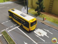 -Alle Busse hielten an und fuhren wieder ab